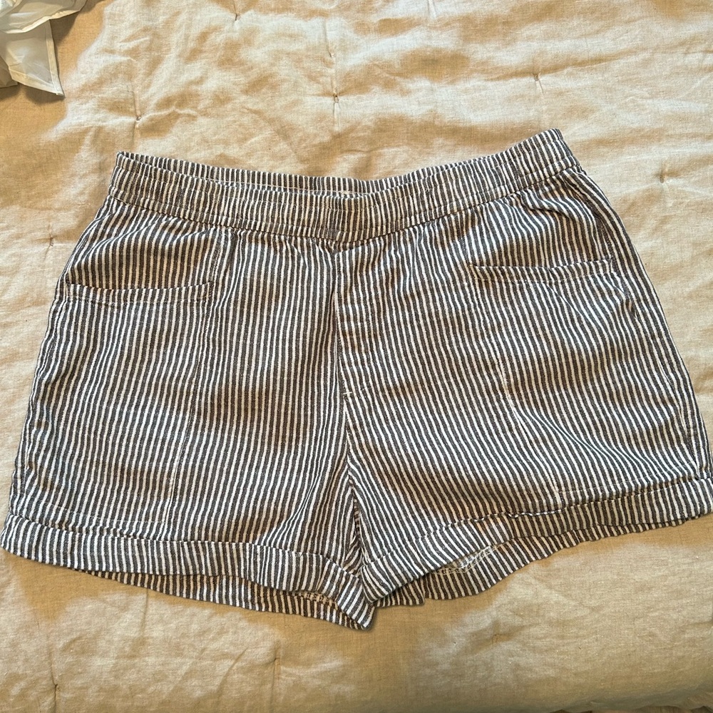 Old Navy High Waist Black and White Shorts
